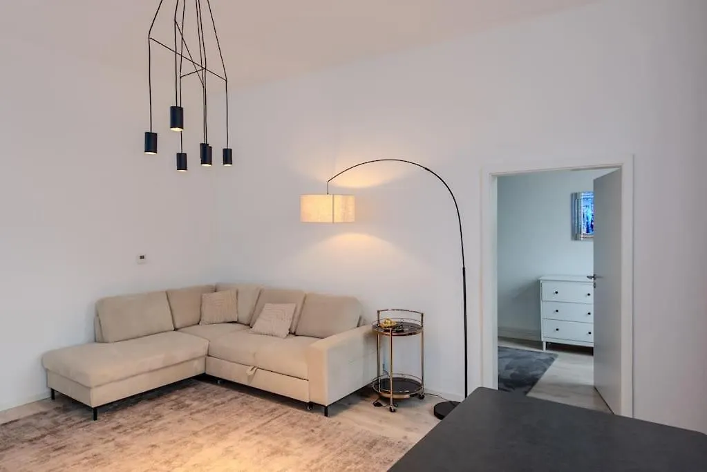 Stylische Wohnung In Top-Lage In Hannover-Mitte 0*, Hannover