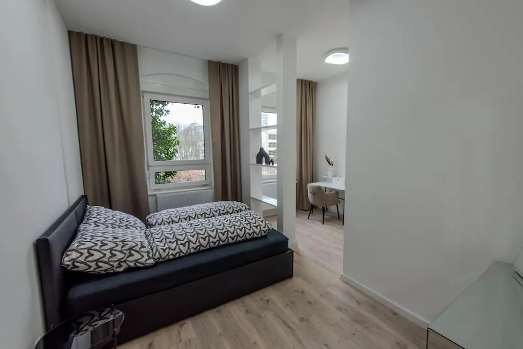 Stylische Wohnung In Top-Lage In Hannover-Mitte